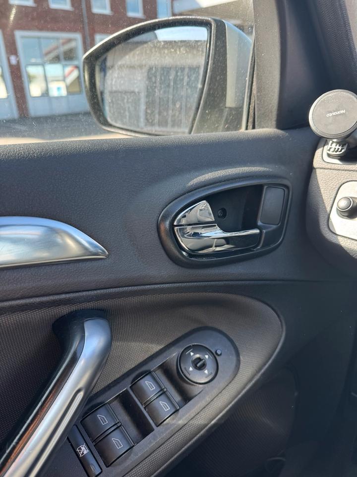 Ford S-Max 2007 — photo 12