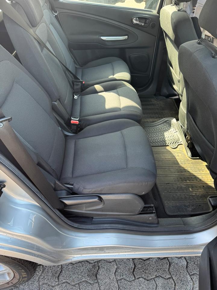 Ford S-Max 2007 — photo 16