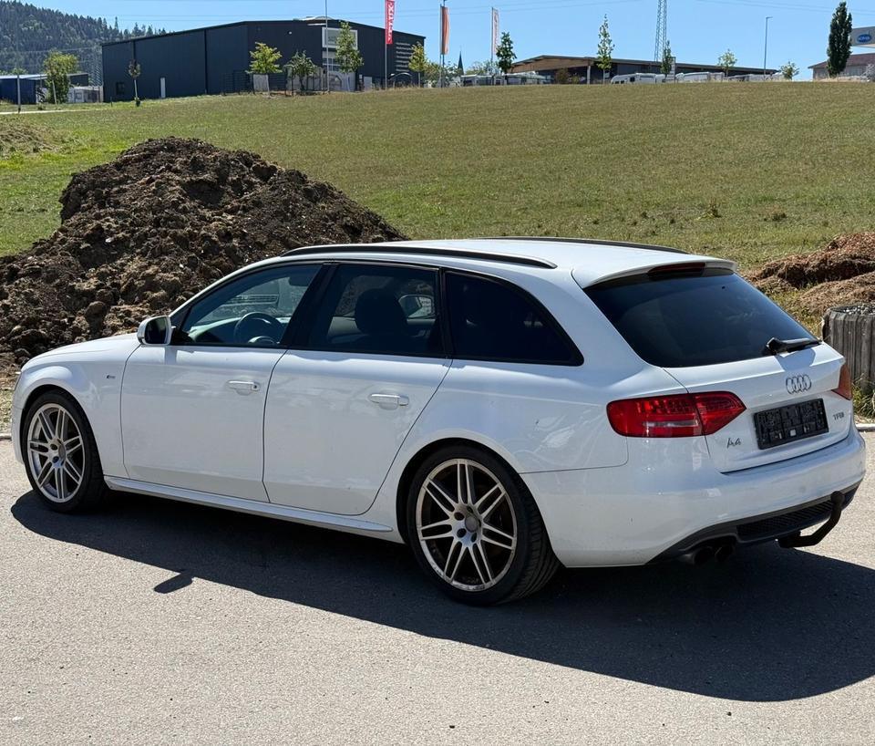 Audi A4 2011 — rear view