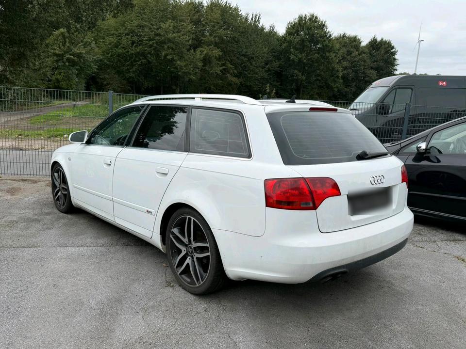 Audi A4 2006 — rear view