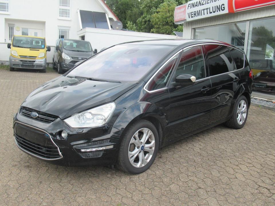 Ford S-Max 2013 — rear view