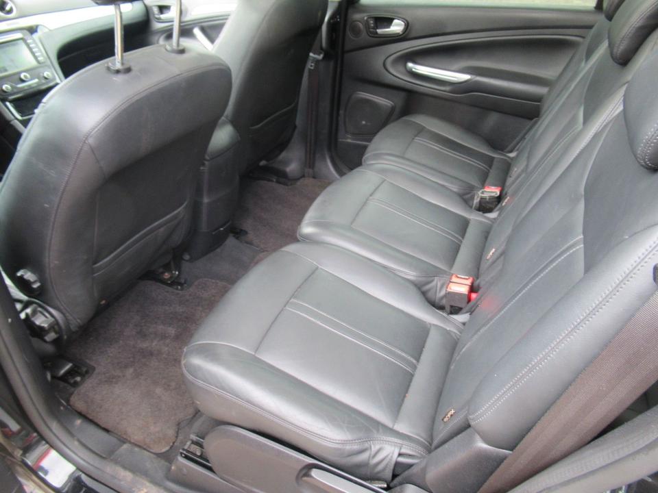 Ford S-Max 2013 — photo 9