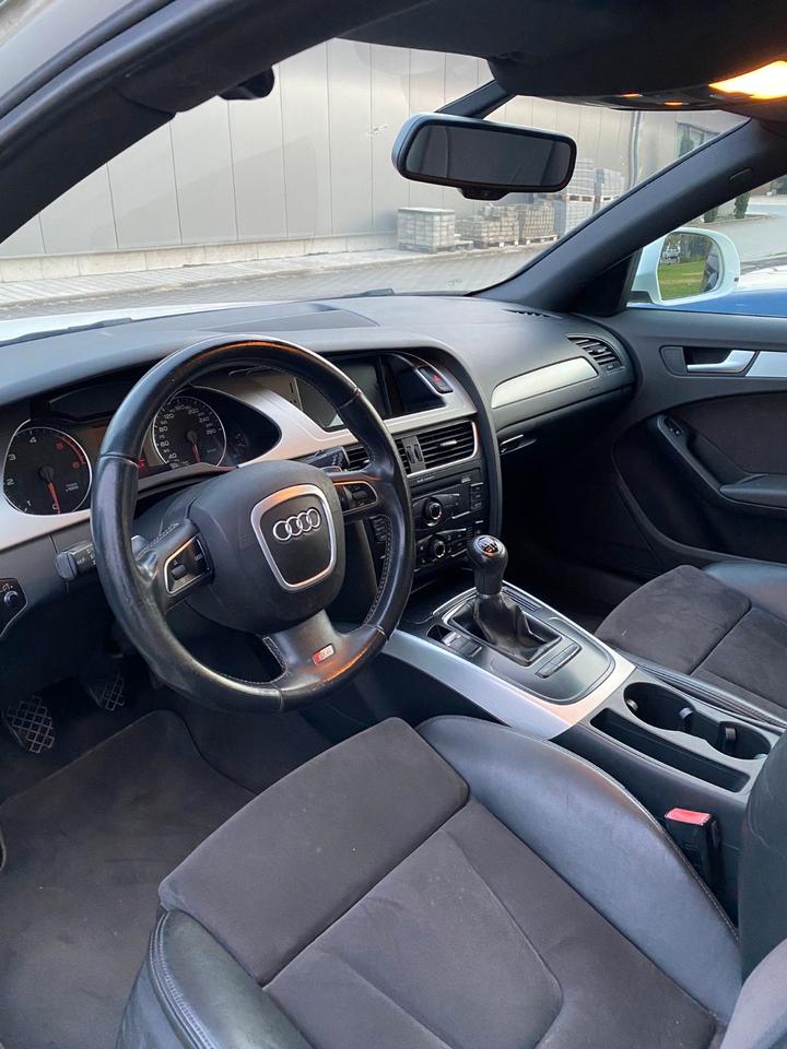 Audi A4 2009 — photo 6
