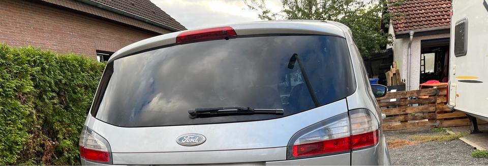 Ford S-Max 2007 — rear view