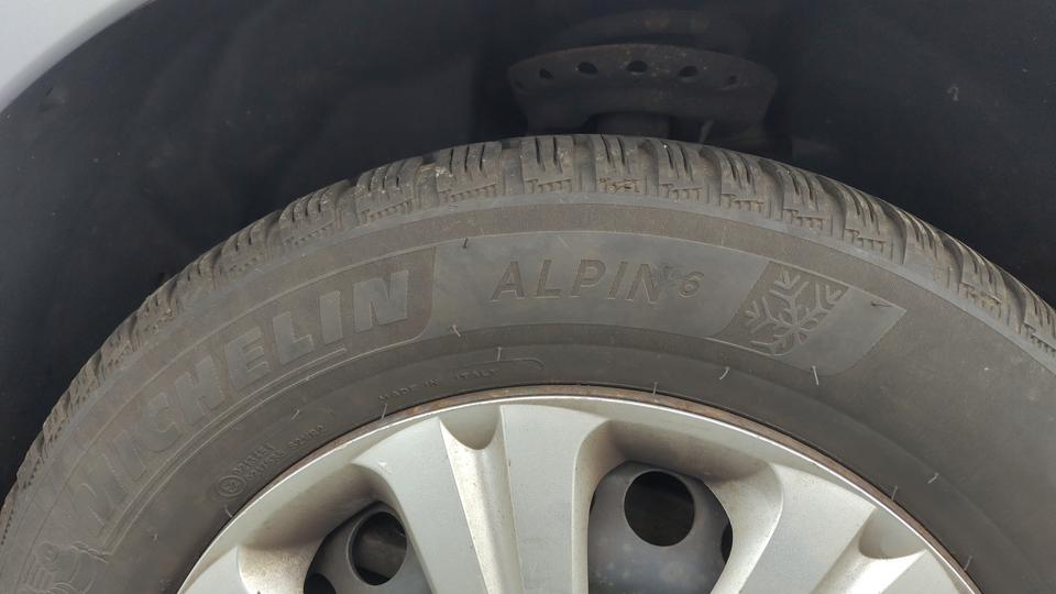 Ford S-Max 2011 — photo 14