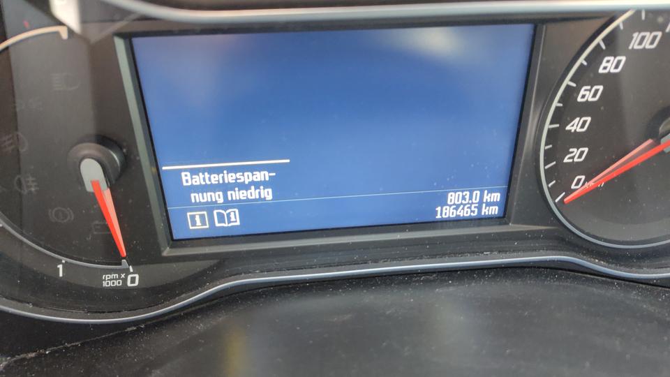 Ford S-Max 2011 — photo 8