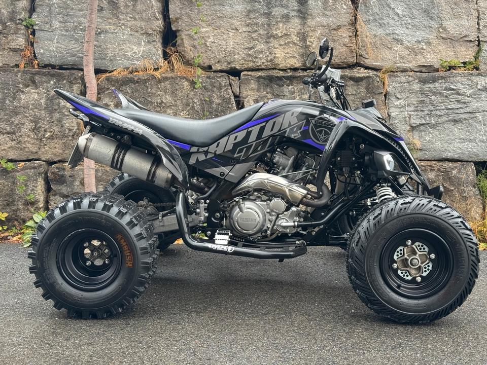 Yamaha || YFM700R Raptor | LoF | LeoVince | Tief Breit 2015 — rear view