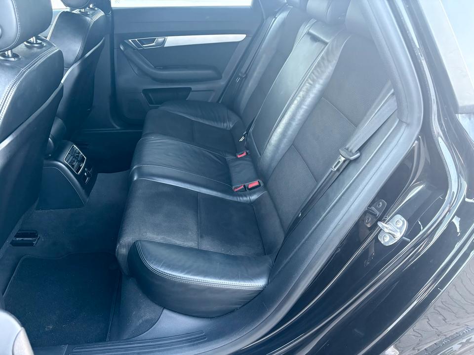 Audi A6 2010 — photo 14