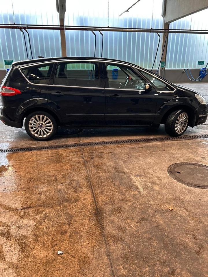 Ford S-Max 2011 — photo 5