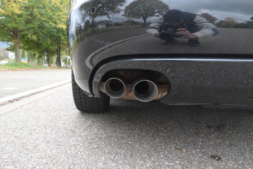 Audi A4 2011 — photo 10