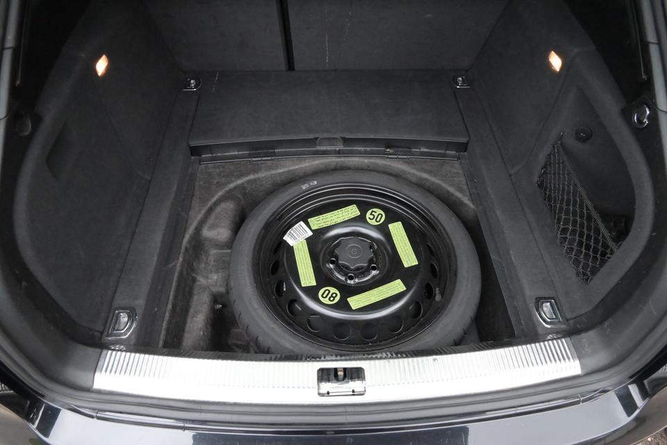 Audi A4 2011 — photo 19