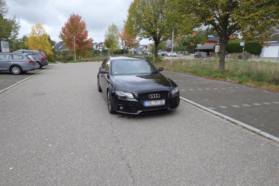 Audi A4 2011 — rear view