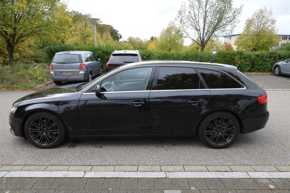 Audi A4 2011 — photo 5