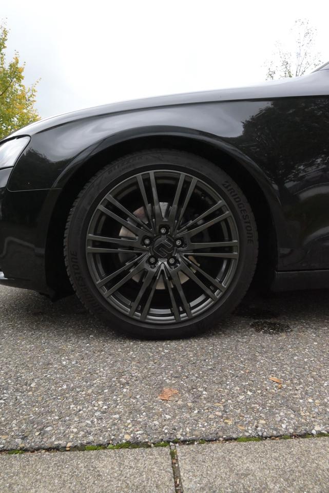 Audi A4 2011 — photo 7