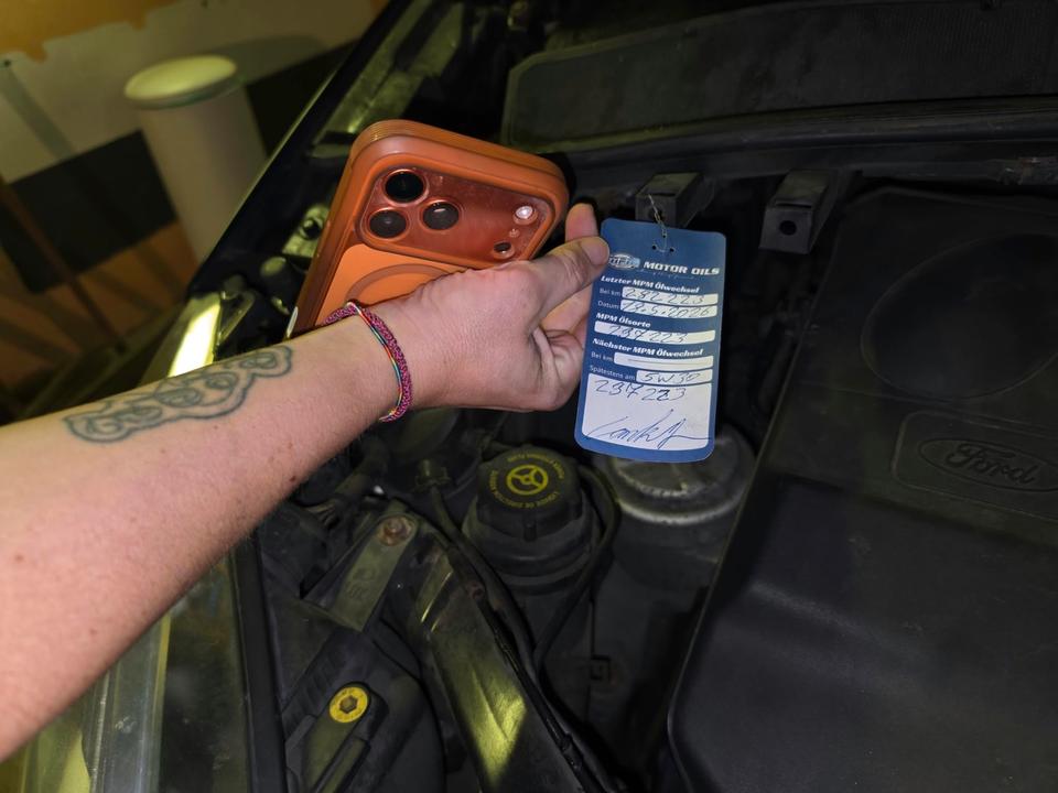 Ford S-Max 2009 — photo 15