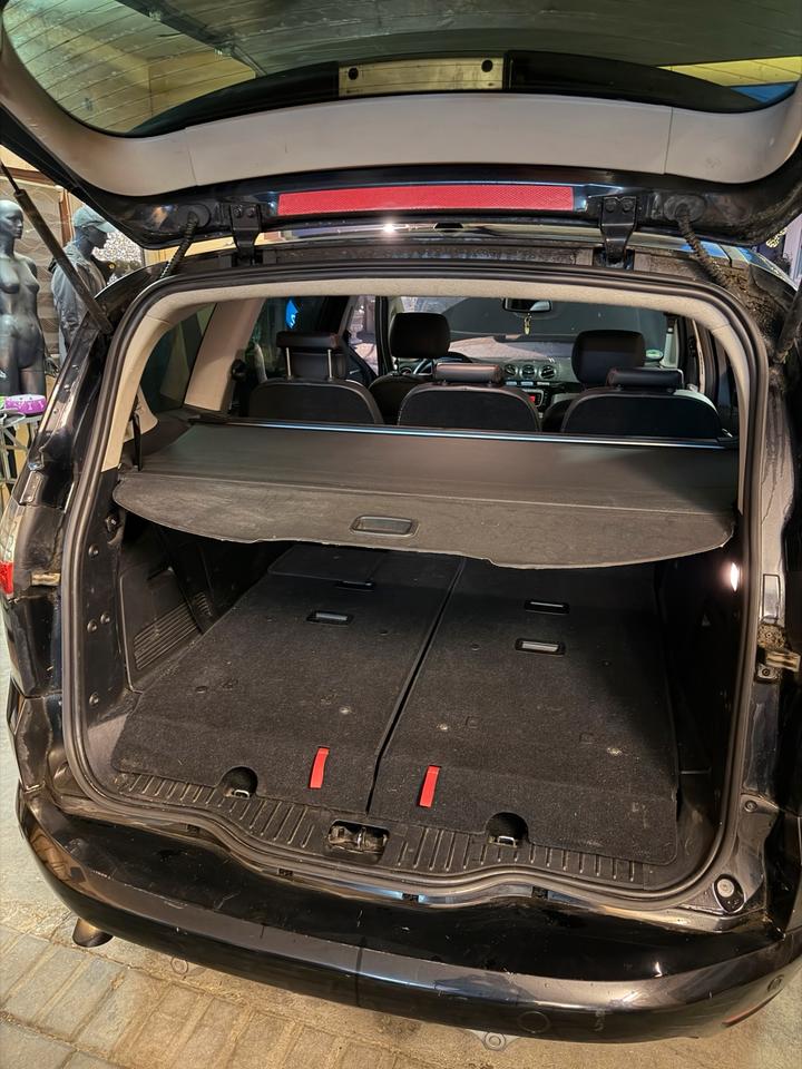 Ford S-Max 2009 — photo 9