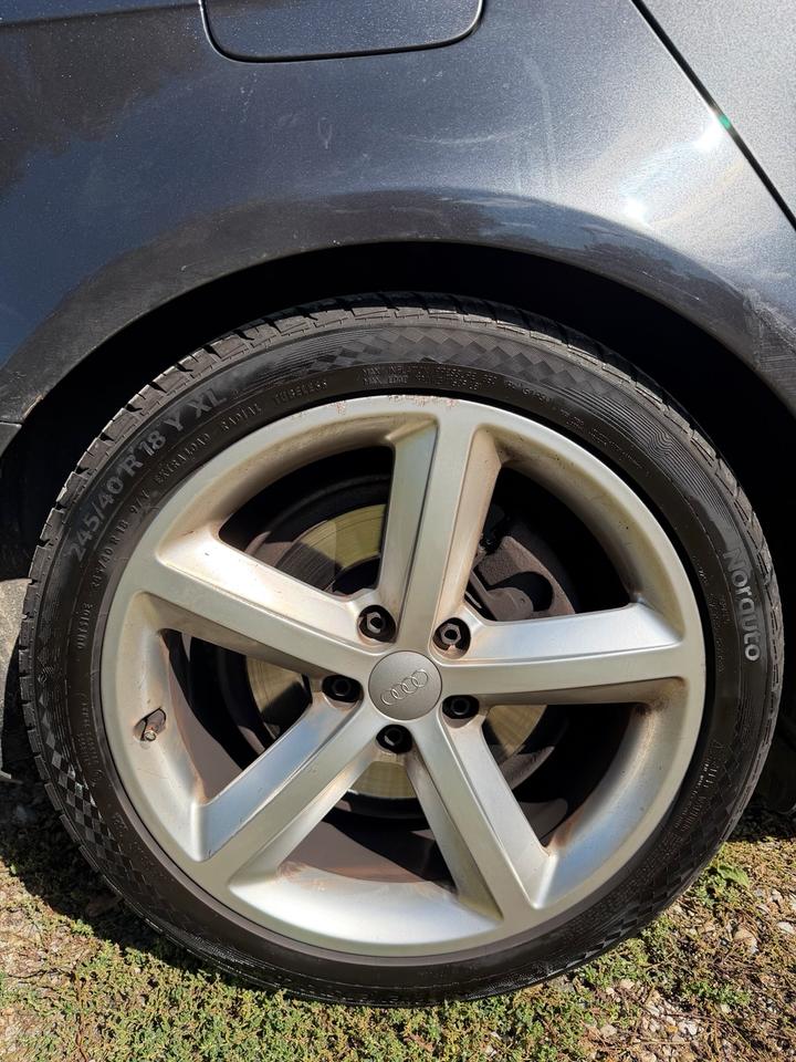 Audi A4 2008 — photo 13