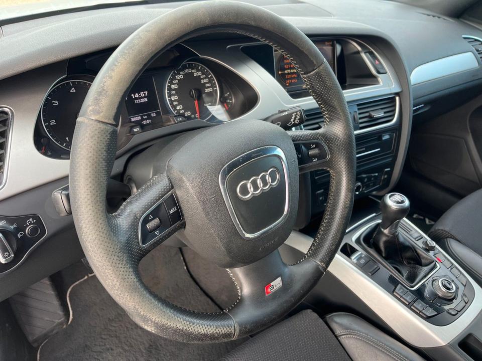 Audi A4 2011 — photo 15