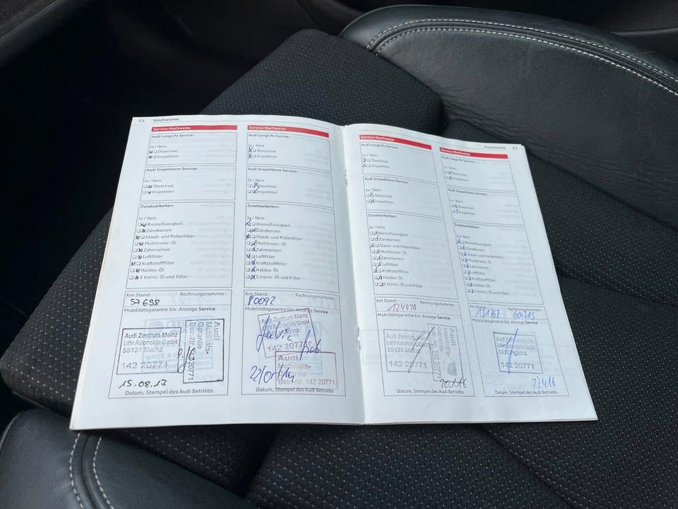 Audi A4 2011 — photo 19
