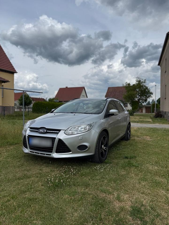 Ford Focus 2012 — двигун