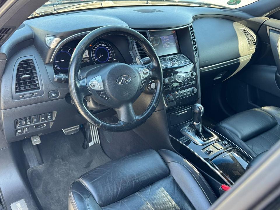 Infiniti FX 2012 — photo 11