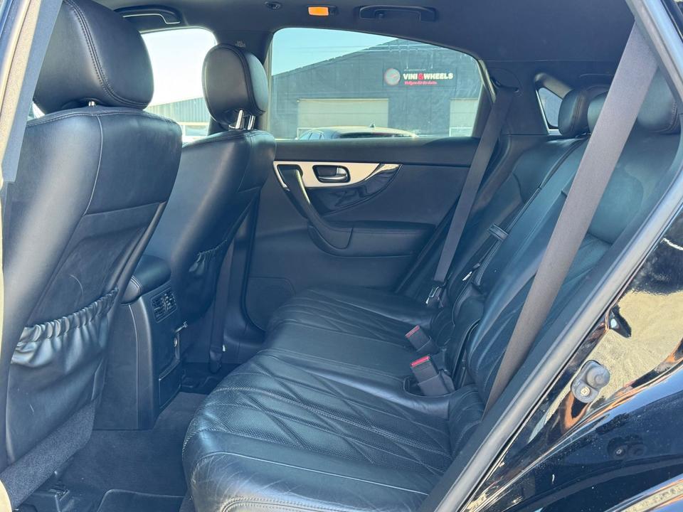 Infiniti FX 2012 — photo 19