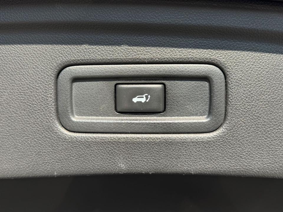 Infiniti FX 2012 — photo 21
