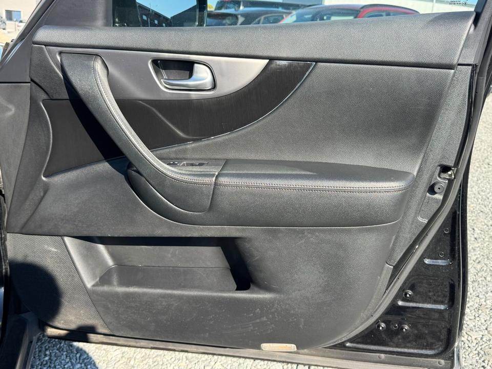 Infiniti FX 2012 — photo 25