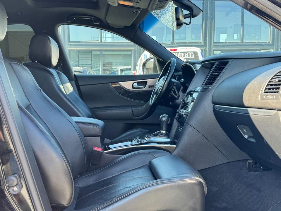 Infiniti FX 2012 — photo 26