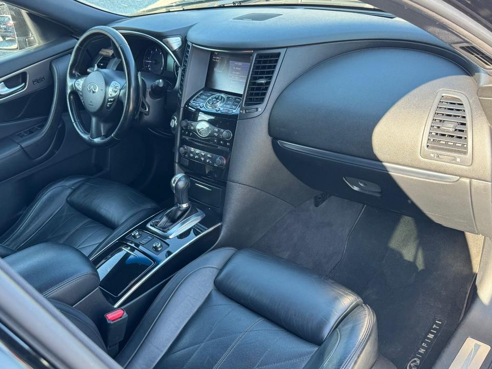 Infiniti FX 2012 — photo 27