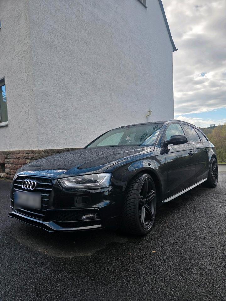 Audi A4 2015 — двигун