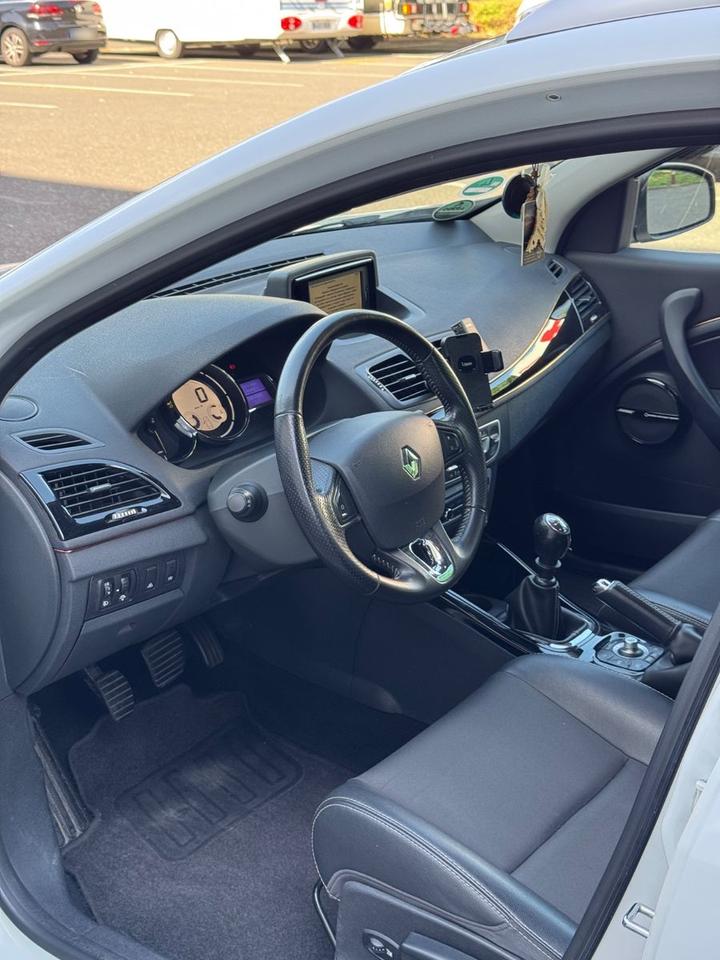 Renault Megane 2013 — photo 8