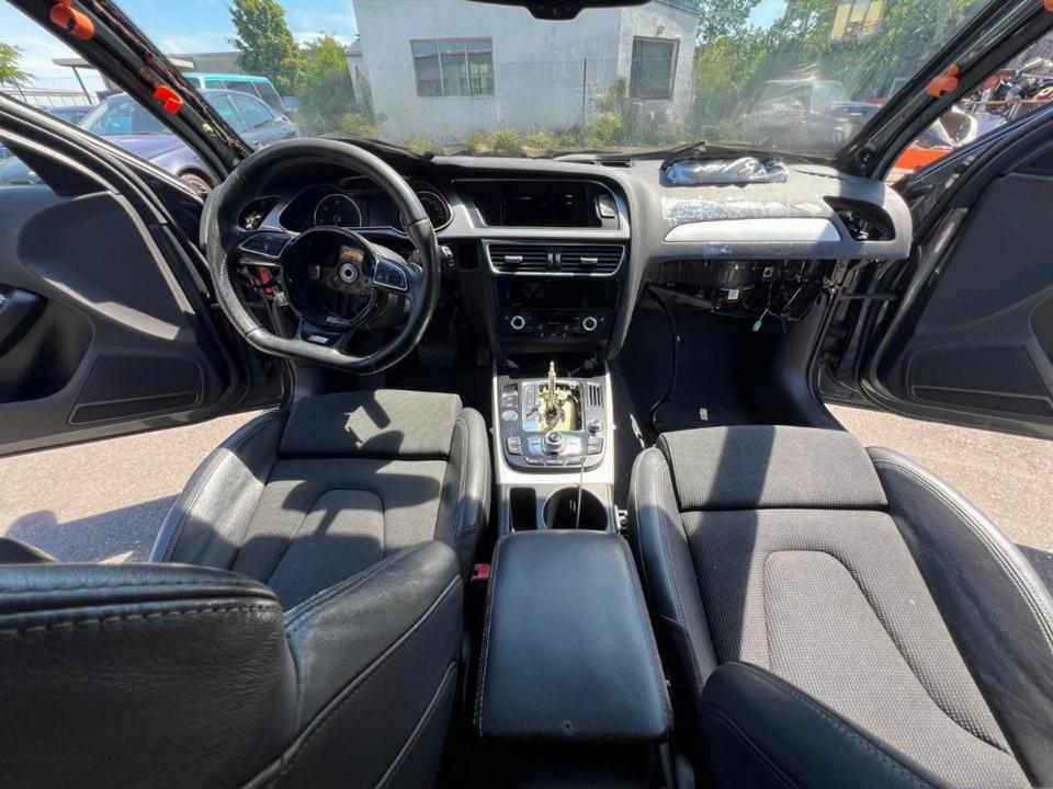 Audi A4 2013 — engine
