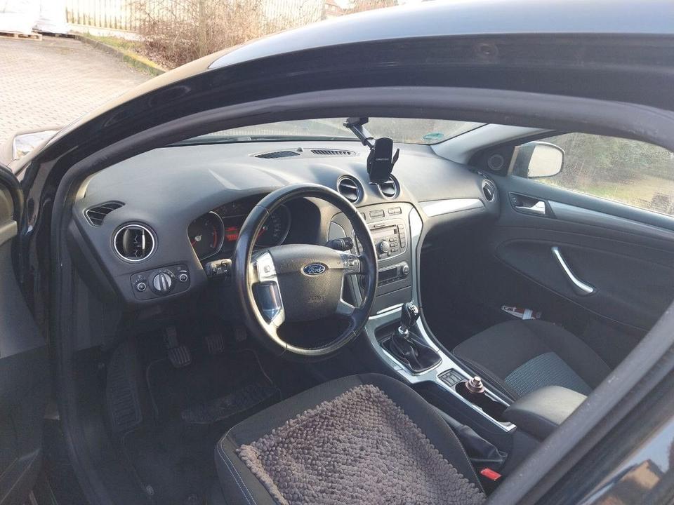 Ford Mondeo 2012 — photo 8