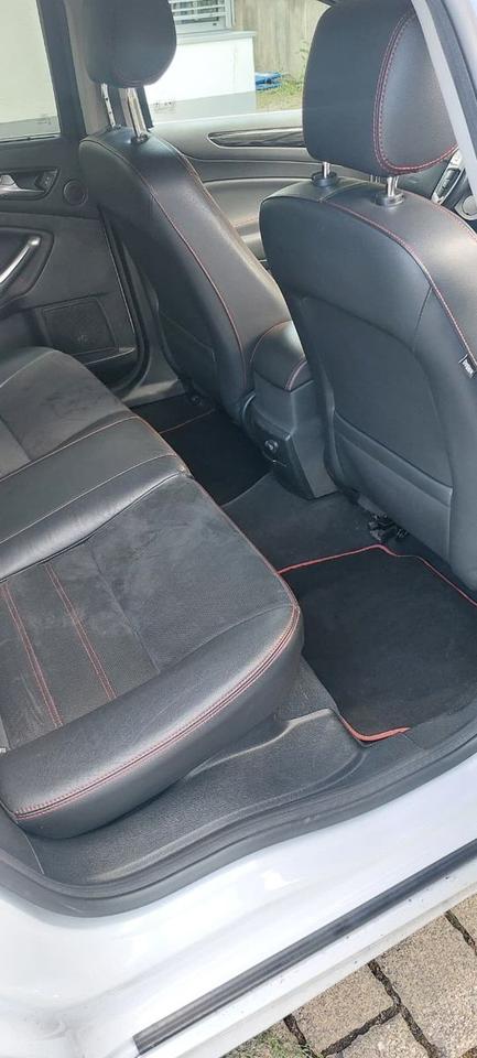 Ford Mondeo 2011 — photo 10