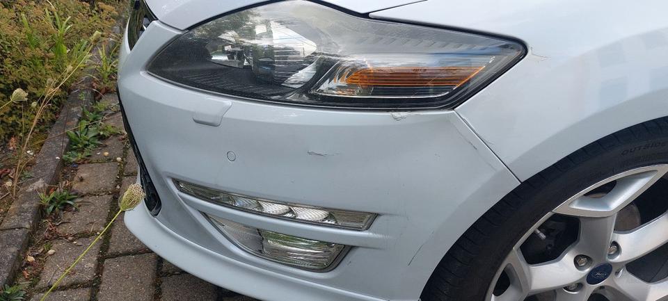 Ford Mondeo 2011 — engine
