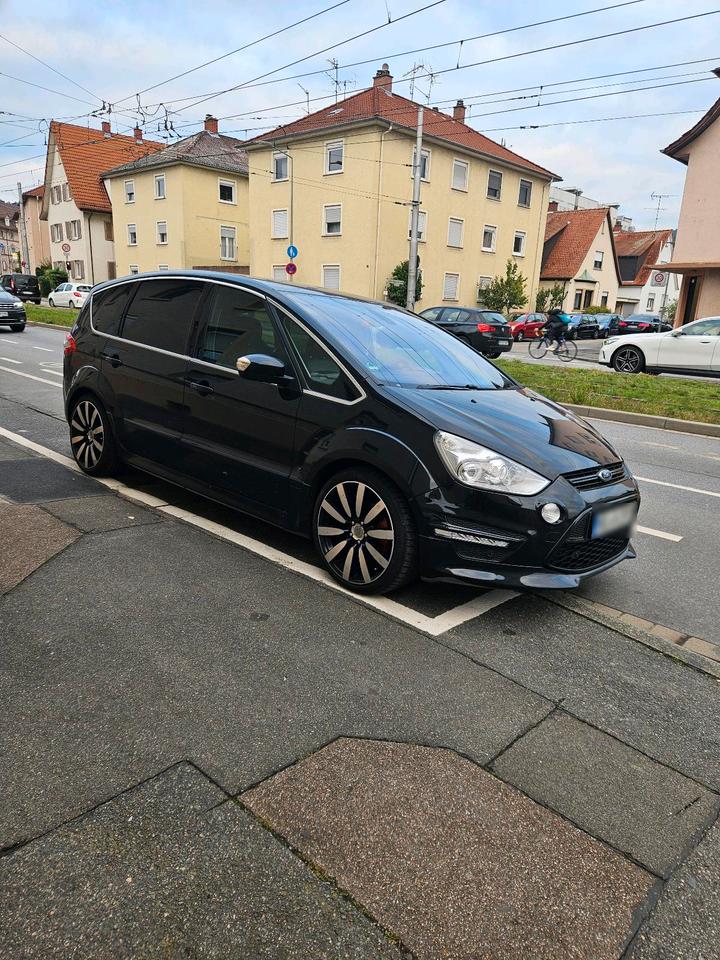 Ford S-Max 2011 — photo 16