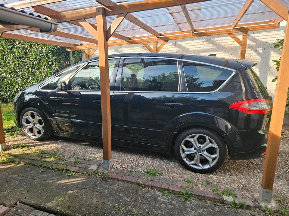 Ford S-Max 2011 — photo 17
