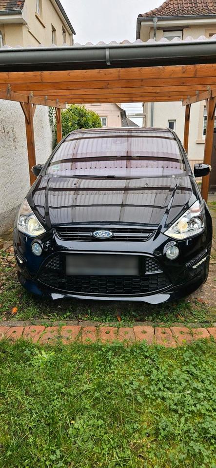 Ford S-Max 2011 — photo 18