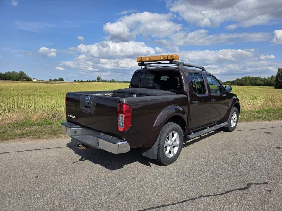 Nissan Navara 2012 — photo 12
