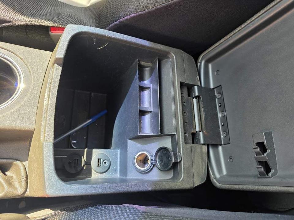 Nissan Navara 2012 — photo 31