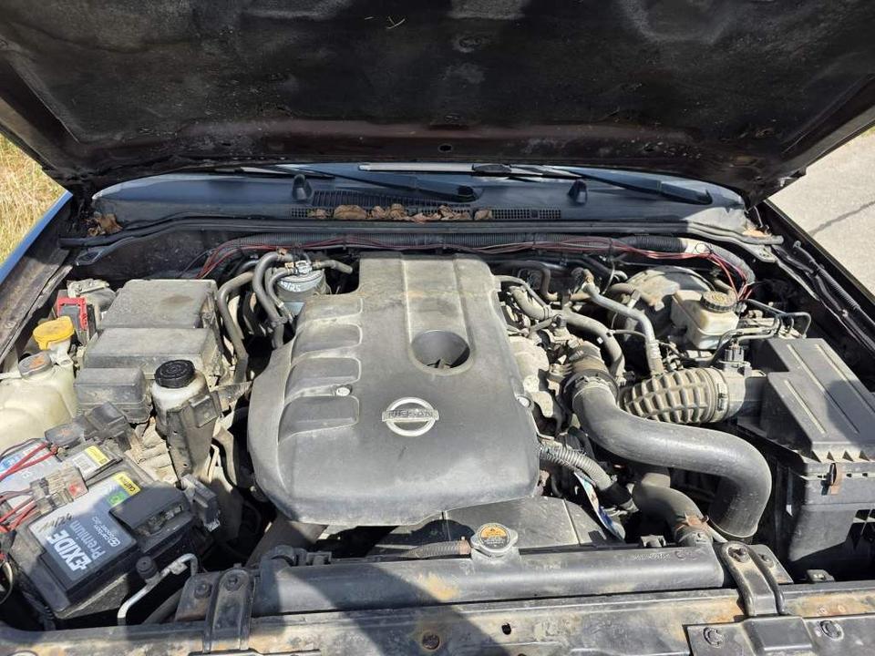 Nissan Navara 2012 — photo 33