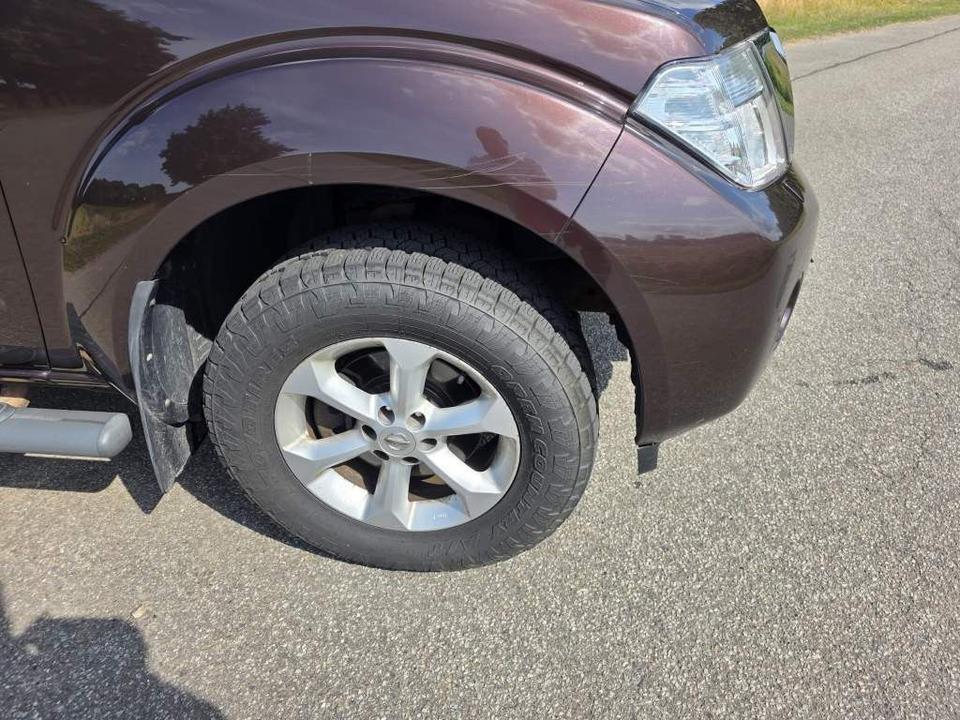 Nissan Navara 2012 — photo 37