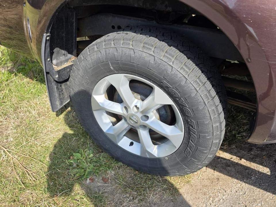 Nissan Navara 2012 — photo 39