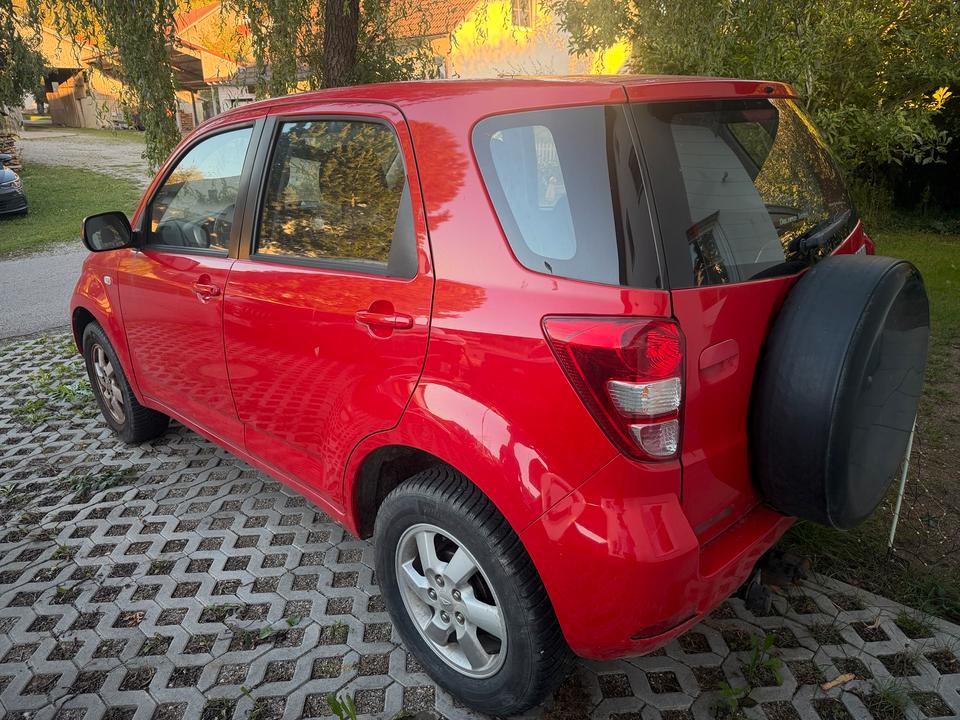 Daihatsu Terios 2007 — вигляд ззаду