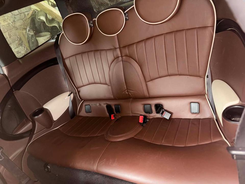 Mini Cooper S Clubman 2008 — interior