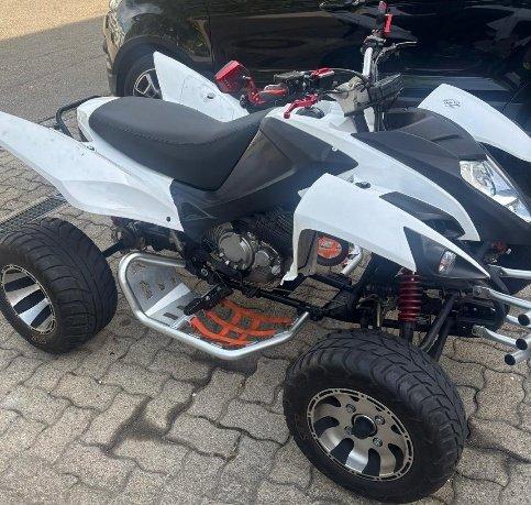  Quad ATV-300 XS 2013 — interior