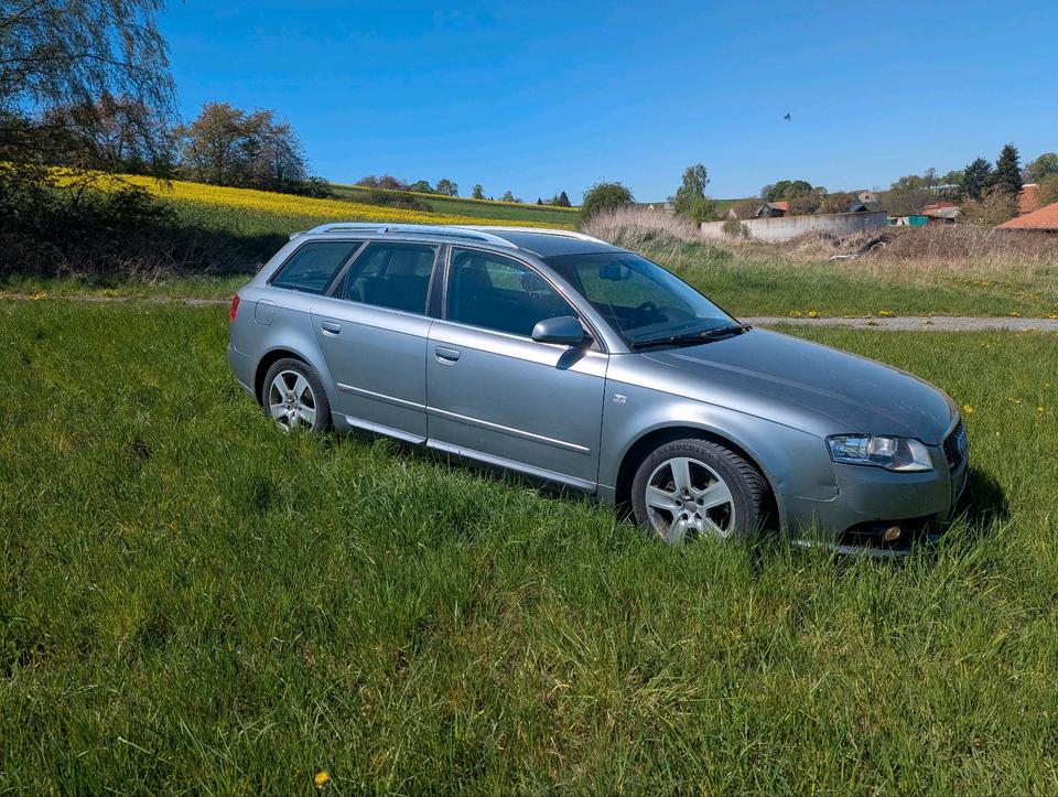 Audi A4 2008 — салон