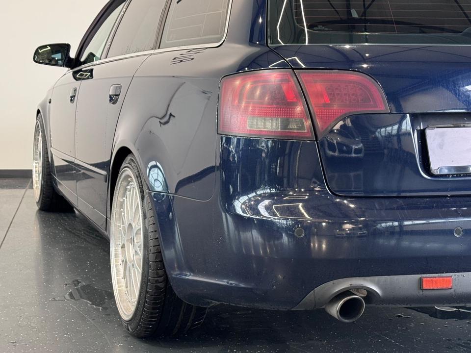 Audi A4 2005 — photo 18