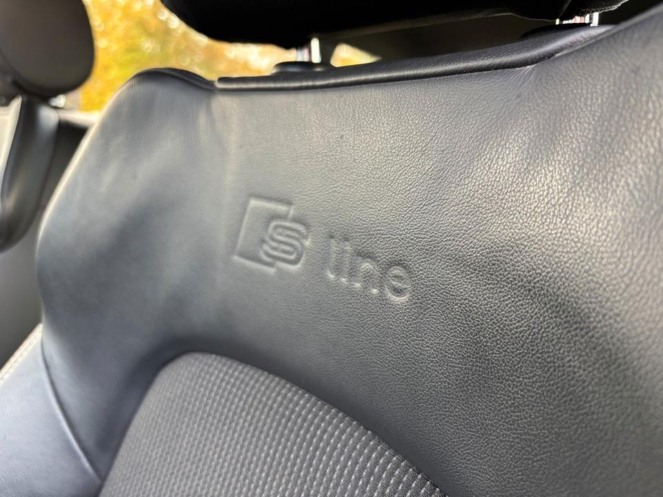 Audi A3 2012 — photo 11